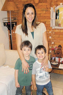 Mariana Tófano Ferro e filhos Matteo e Caetano: festa no Village Felicitá